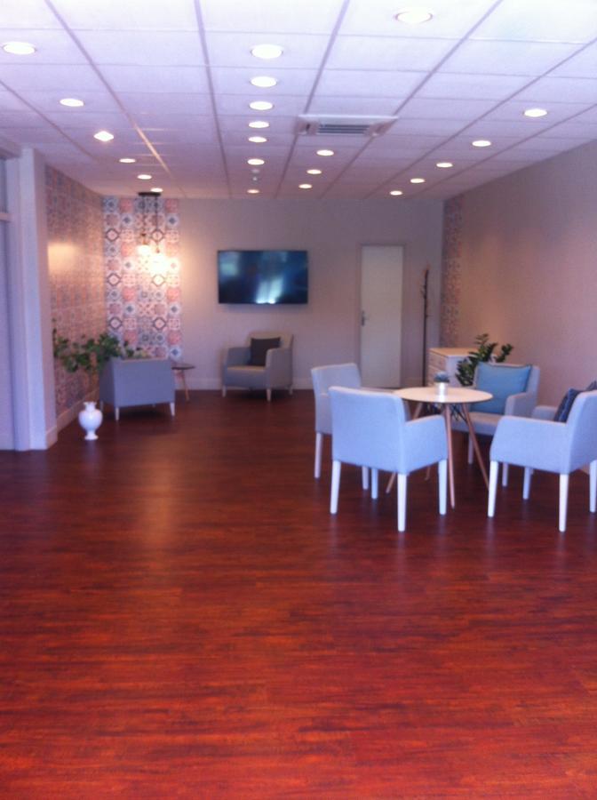 Otp Hotel Budapest Bagian luar foto