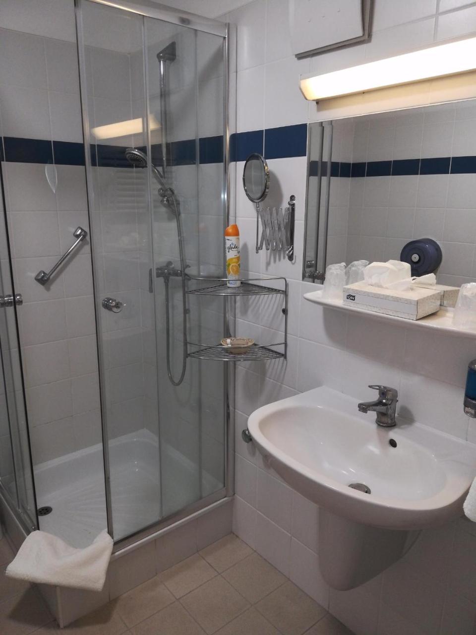 Otp Hotel Budapest Bagian luar foto